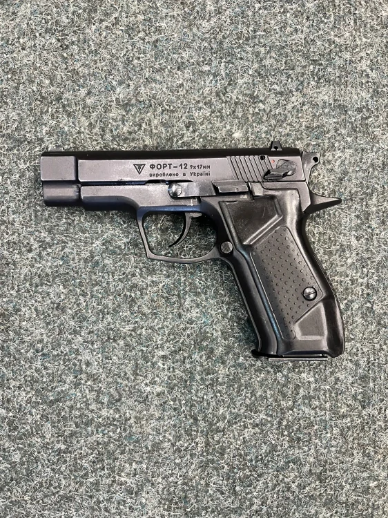 Fort 12 pistole samonabíjecí 9mm Browning