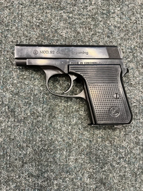 CZ vz. 92, pistole samonabíjecí, ráže 6,35 Browning