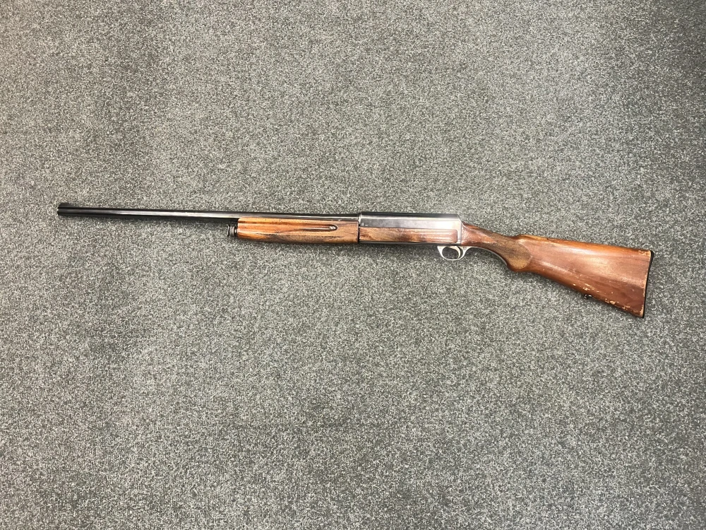 Samonabíjecí brokovnice CZ 816, ráže 16/70