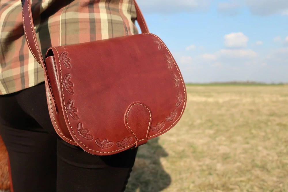 Malá myslivecká kožená brašna