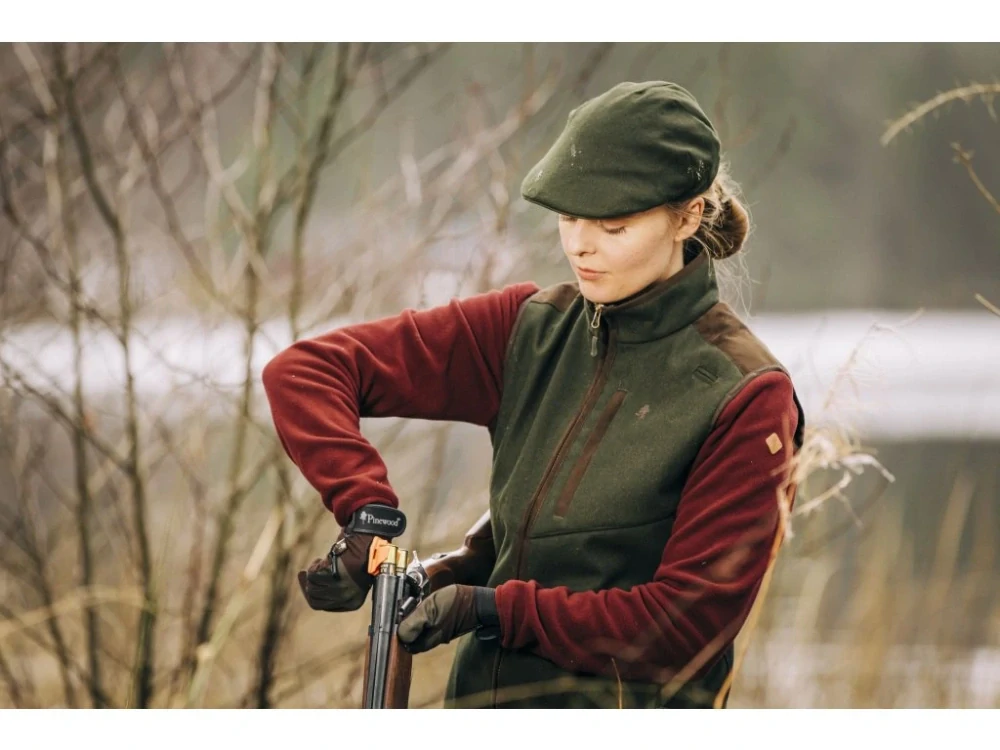 Čepice Pinewood Edmonton Exclusive