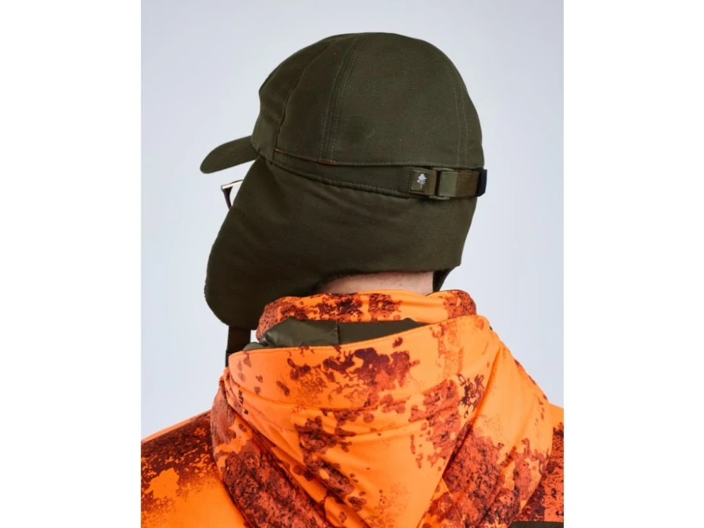 Čepice Pinewood Smäland Teddy Winter